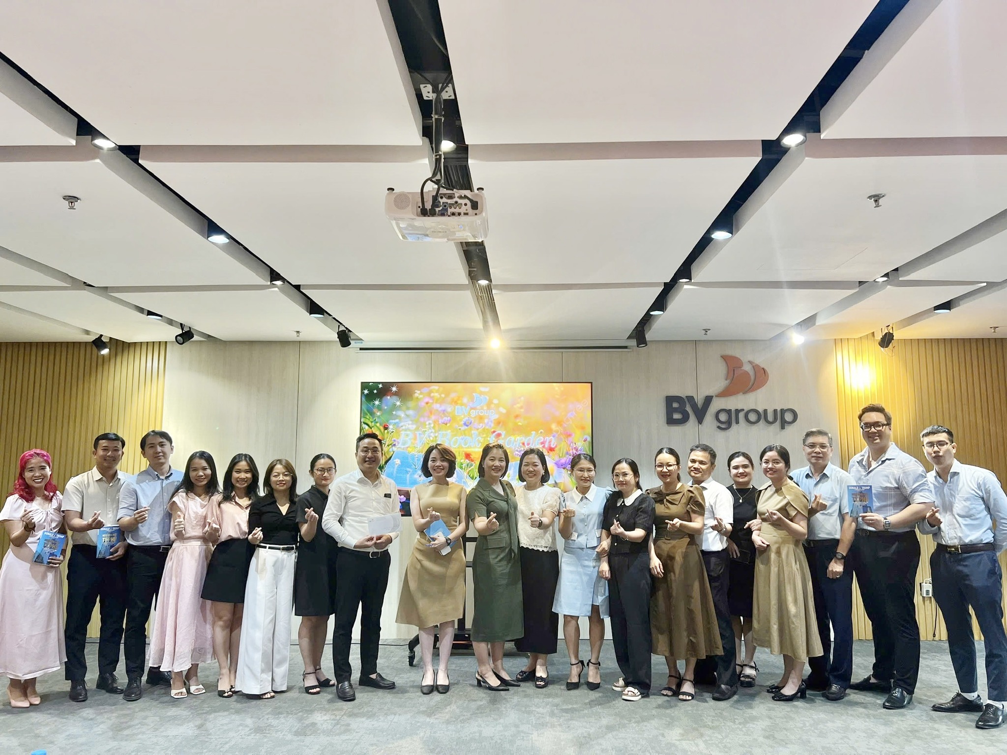 BV BOOK GARDEN – REVIEW SÁCH QUÝ II/2025: “NGHĨ NHƯ MỘT TỶ PHÚ”